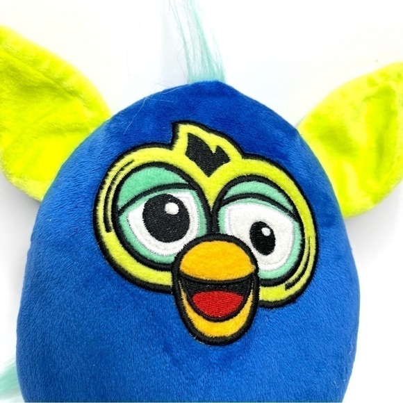 HASBRO Furby Blue Plush Stuffed Toy 8" - Picture 2 of 4